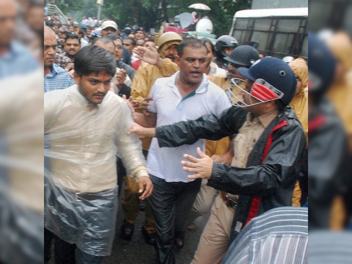 Patidar quota row: Hardik Patel held, released on bail; mobile internet banned in Gujarat