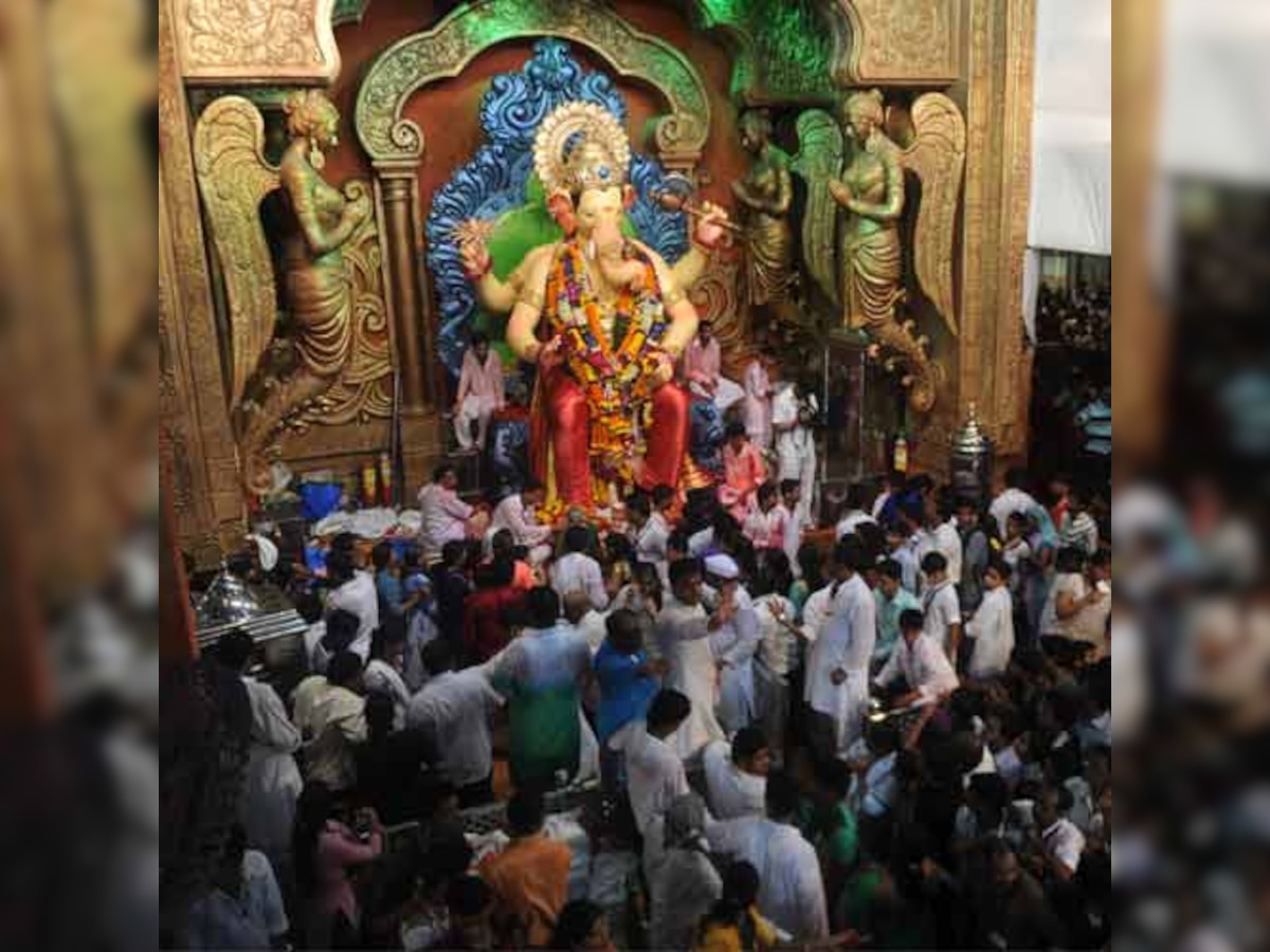 Lalbaugcha Raja 2015 live streaming: Take Bappa’s live darshan