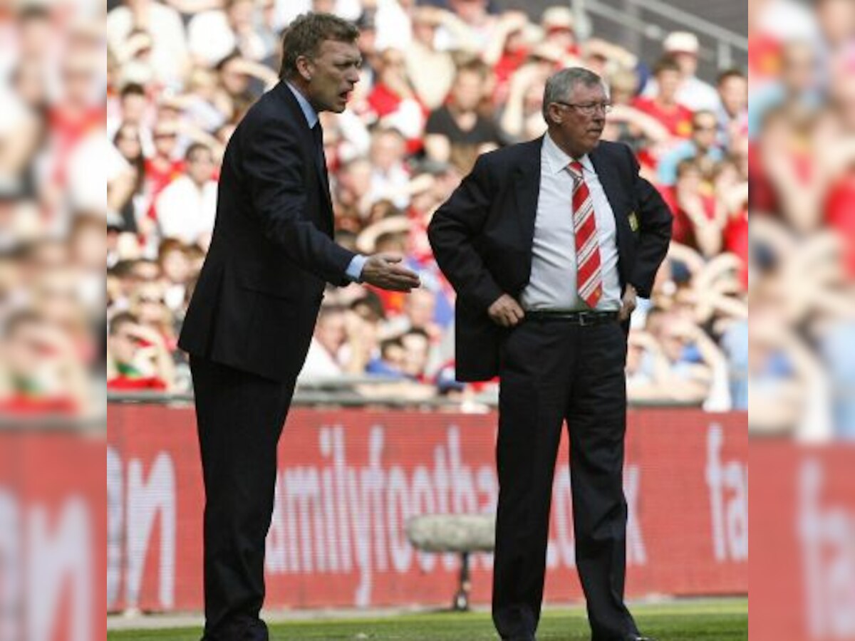 Sir Alex Ferguson slams 'the chosen one' David Moyes for sacking Mick Phelan