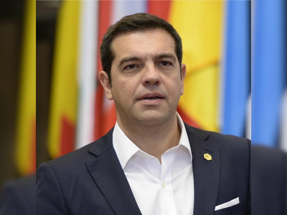 New Alexis Tsipras-led Greek government gets off to bumpy start, with a row over tweets