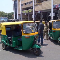 Bengaluru: Transport bandh gets mixed response 