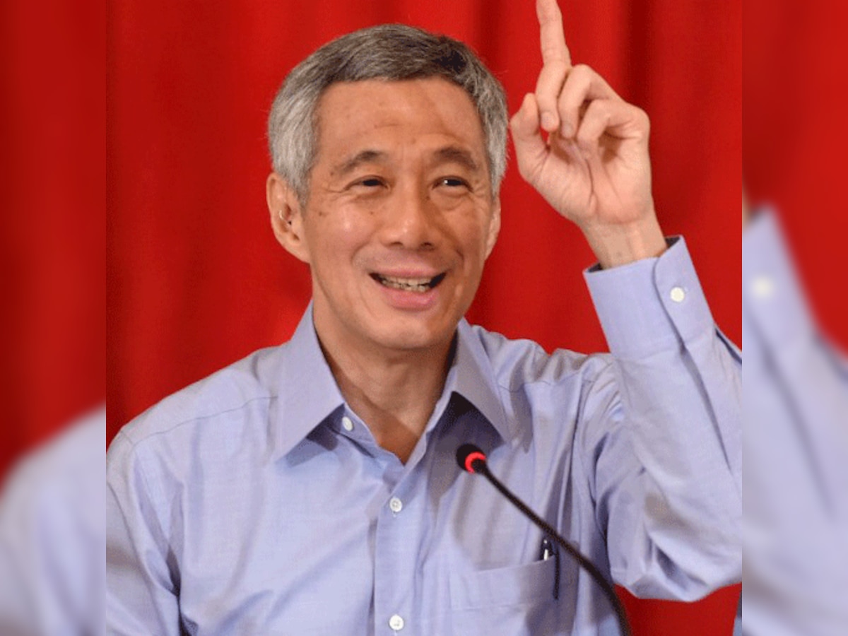 Lee Hsien Loong sworn in as Singapore Prime Minister