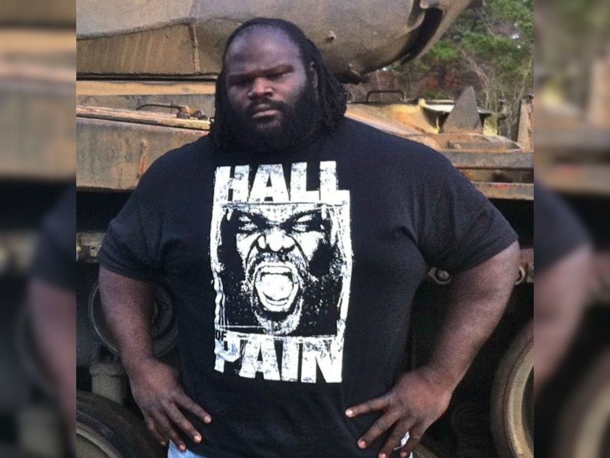 WWE superstar Mark Henry celebrates Raksha Bandhan with street children in Delhi