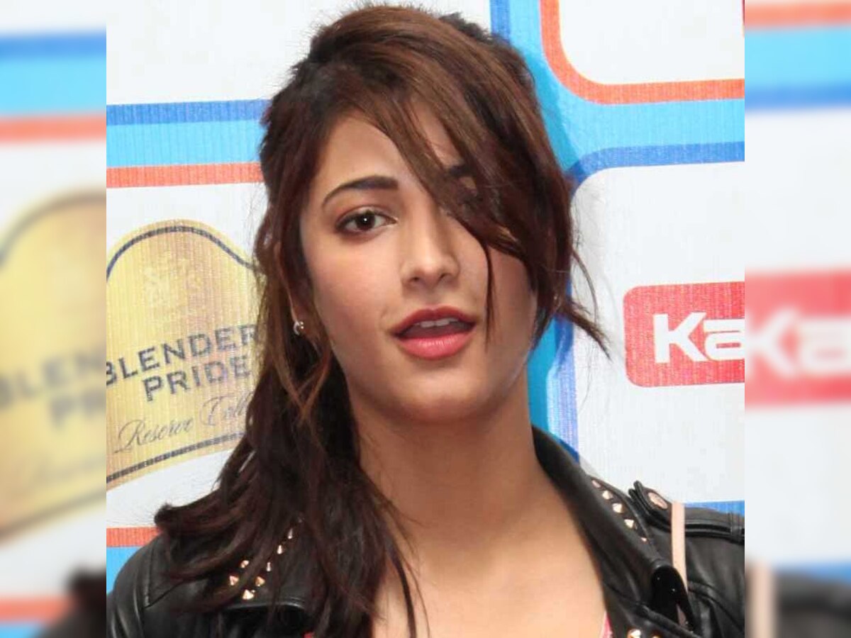 After Vijay's 'Puli', Shruti Haasan now sings for Ajith's 'Vedhalam'