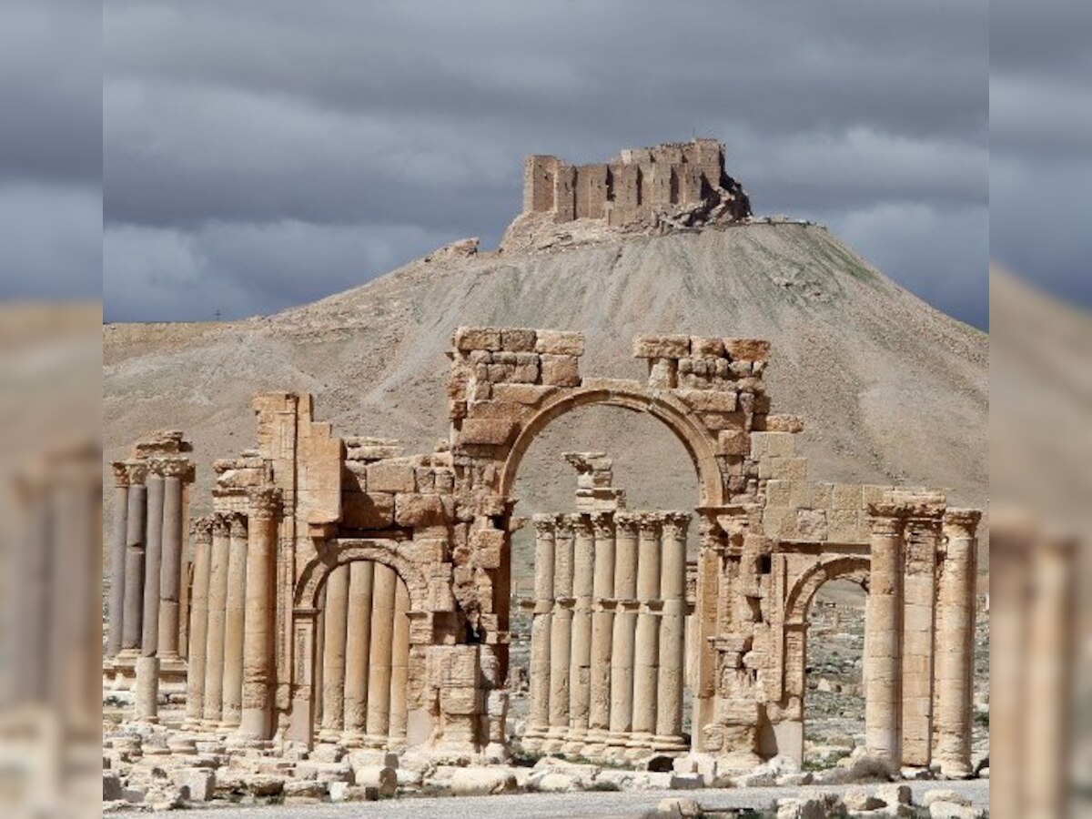 ISIS blows up 2,000-year-old Arch of Triumph in Syria's Palmyra