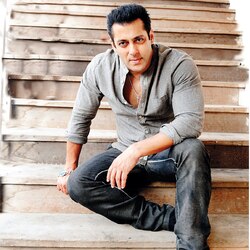 Which South film is Salman Khan planning to remake?