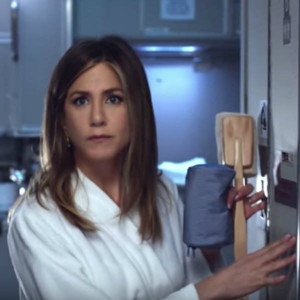 Watch Jennifer Aniston Stars In Funny New Emirates Airlines Commercial