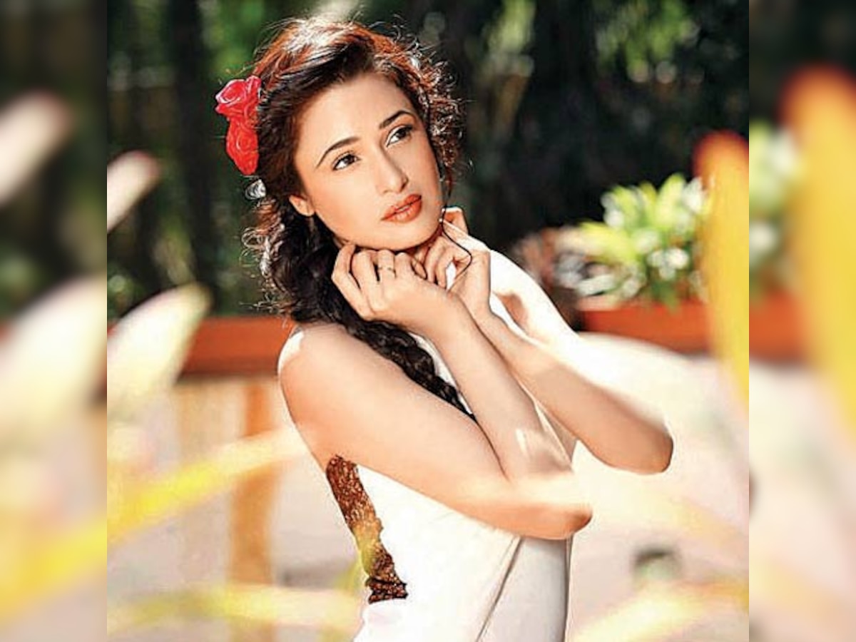 Bigg Boss 9: Yuvika Chaudhary will not create unnecessary controversy to get footage