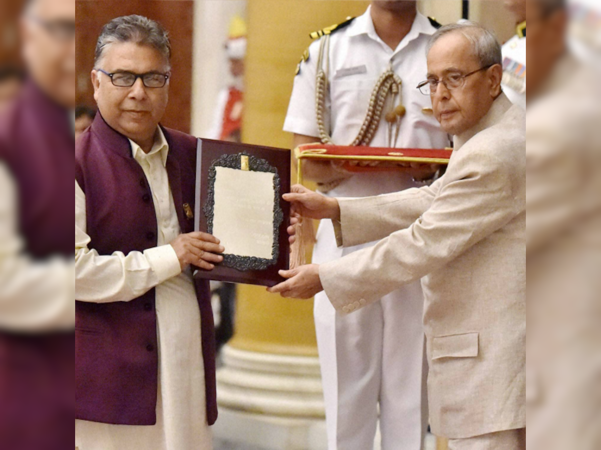 Amidst Sahitya Akademi row, President Mukherjee gives away Sangeet Natak Akademi awards