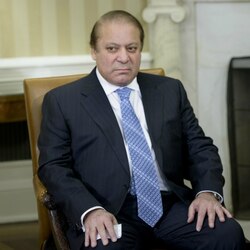 Pakistan PM Nawaz Sharif faces contempt case for speaking English at United Nations