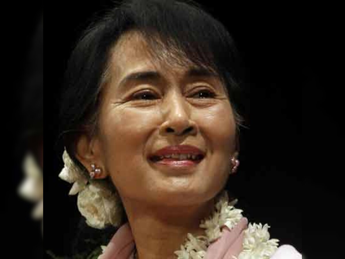 Myanmar's president pledges peaceful power shift to Aung San Suu Kyi's party