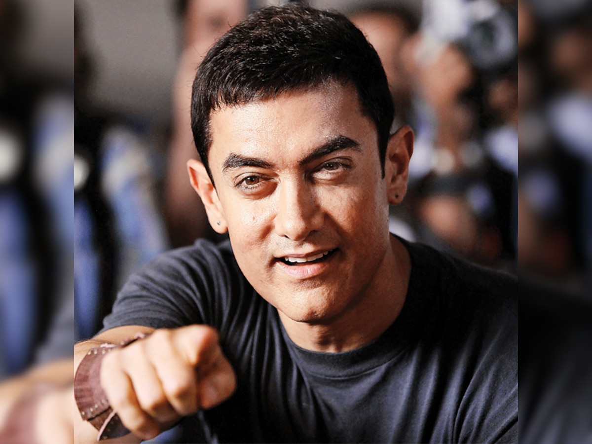 Intolerance row: Hindu Sena protests outside Aamir Khan's house