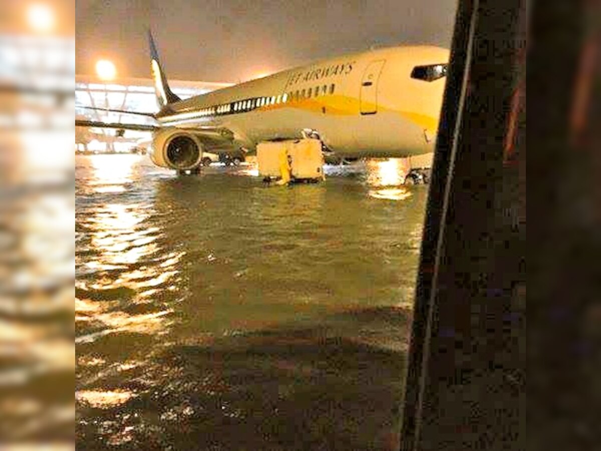 Tamil Nadu floods: Chennai Airport to remain closed till December 6 - Union Govt