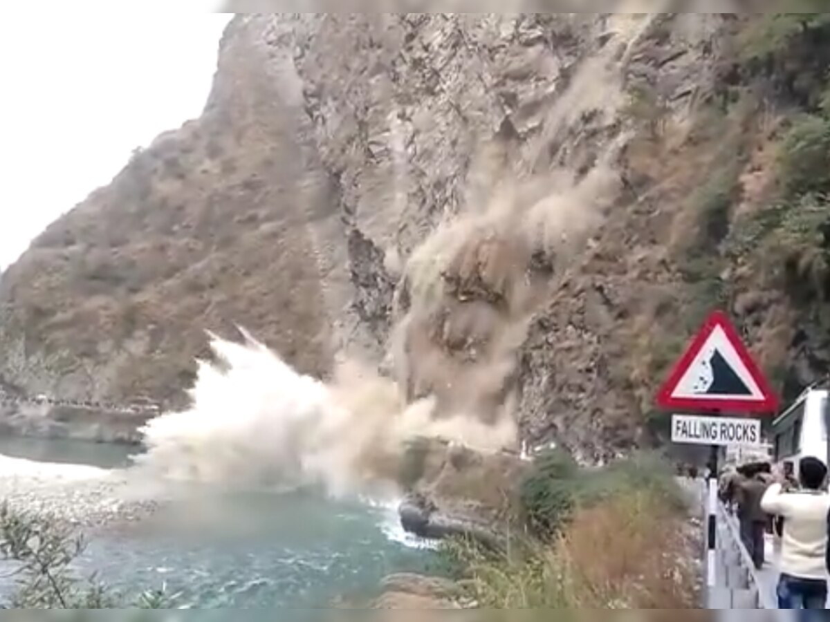 Watch: Major landslide brings Chandigarh-Manali NH 21 highway to a standstill