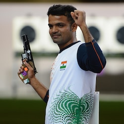 Olympic medallist Vijay Kumar wins gold at National Shooting Championship