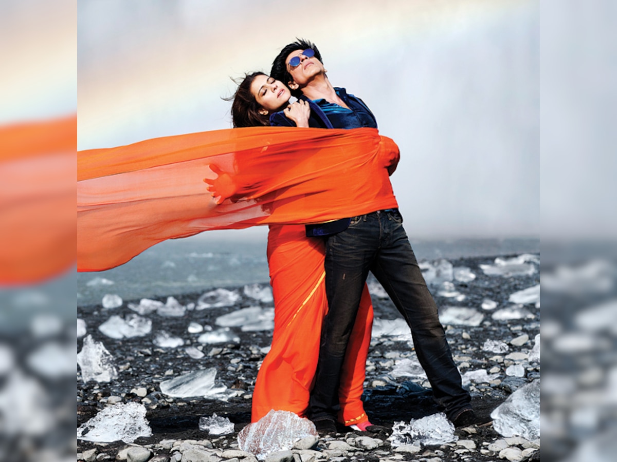 'Dilwale' review: Flawed movie survives because of Shah Rukh Khan and Kajol