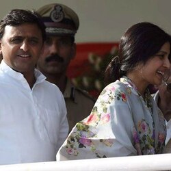 UP CM Akhilesh Yadav, wife get stuck in Assembly lift for 30 minutes