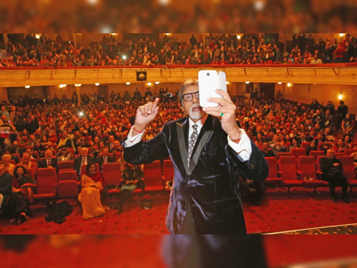 There is no moment these days that passes without taking a selfie: Amitabh Bachchan