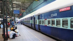 Passengers travel with choked toilets on Kerala-bound WR train