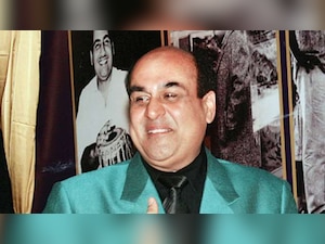 Mohammed Rafi's son Shahid Rafi joins Congress in Rahul Gandhi's presence