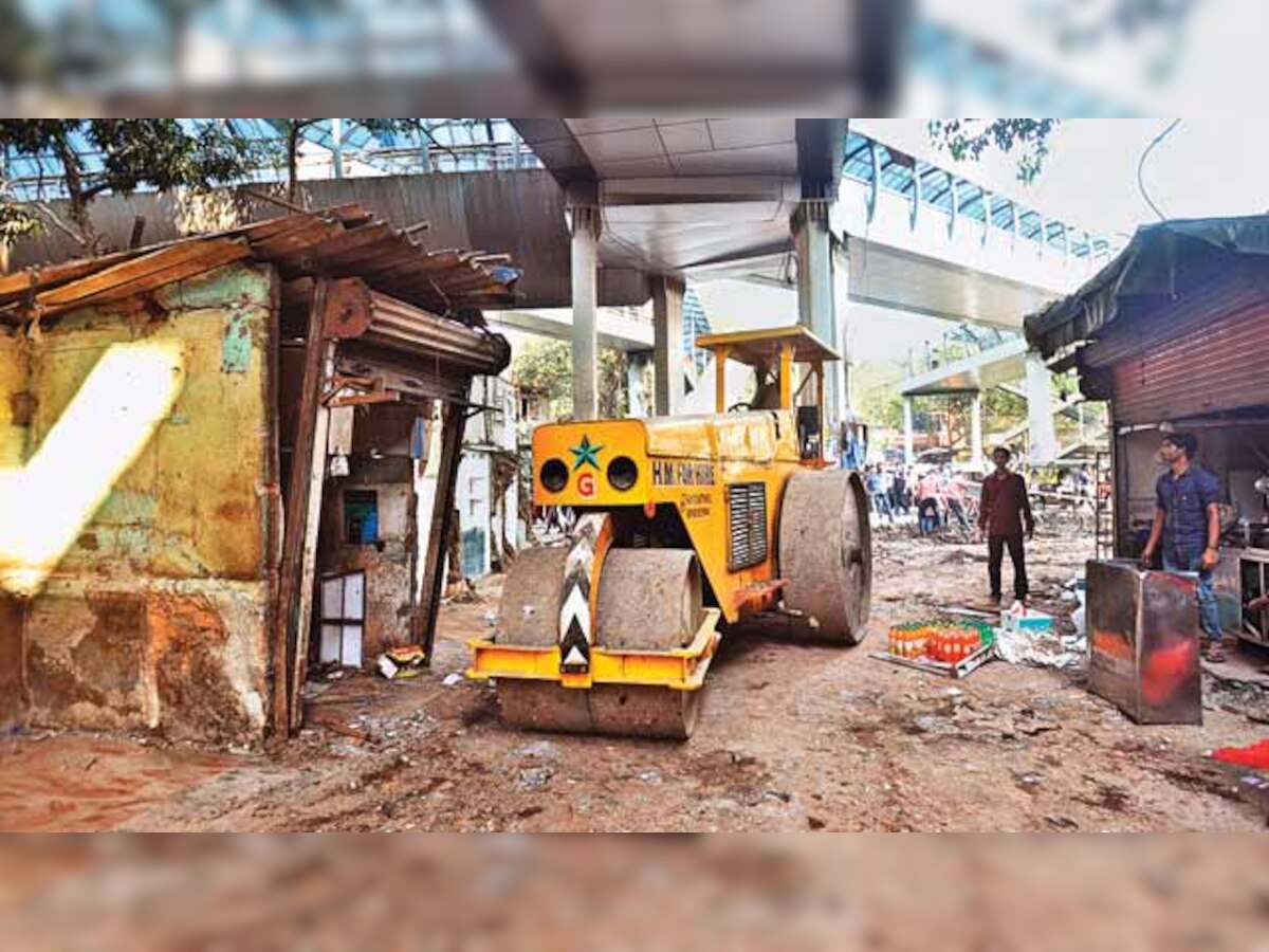 Finally, BMC removes stalls outside Andheri (E) station to make way for auto ramp