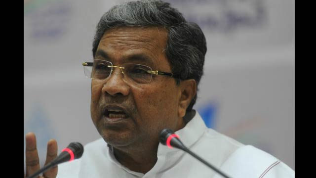 Siddaramaiah loses cool, pulls microphone during wordy duel with woman  party worker