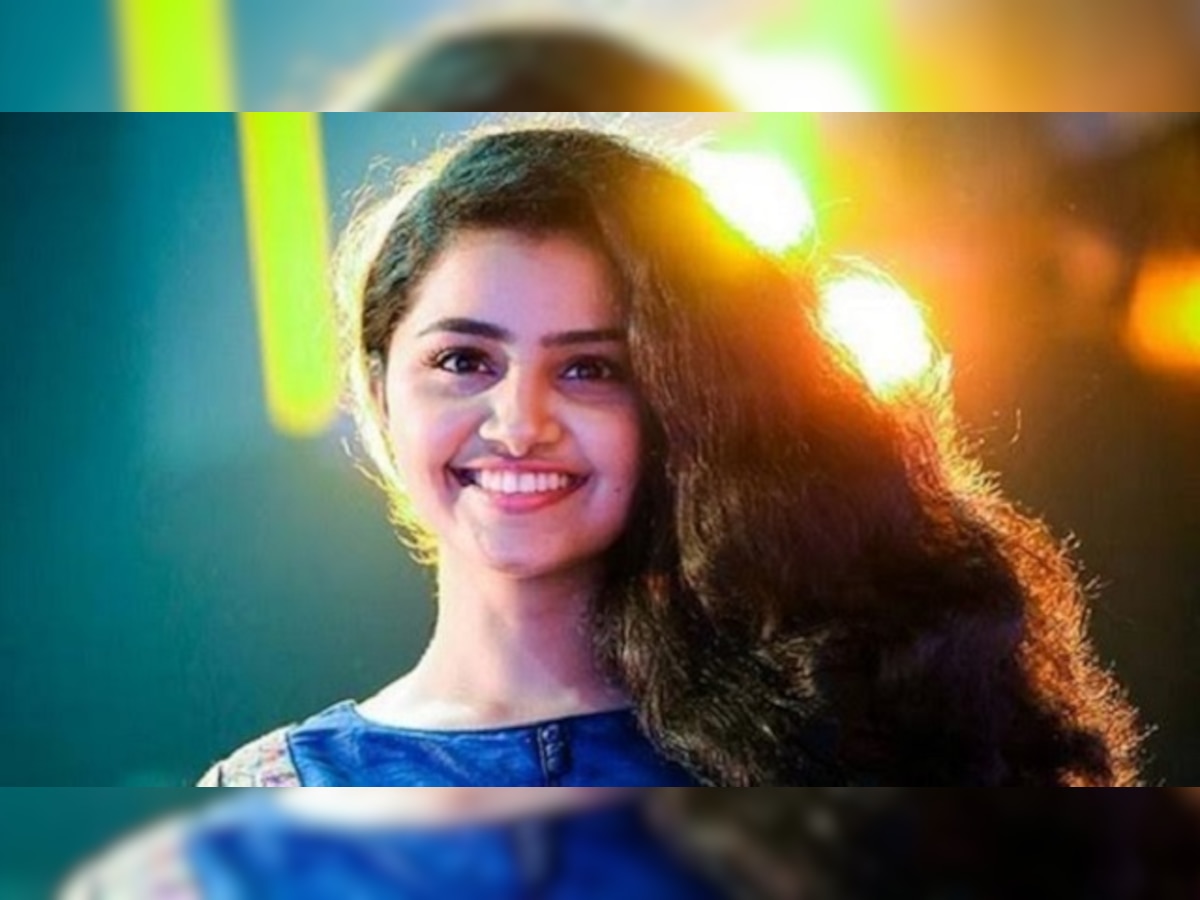 'Premam' heroine Anupama Parameshwaran signs another Telugu film