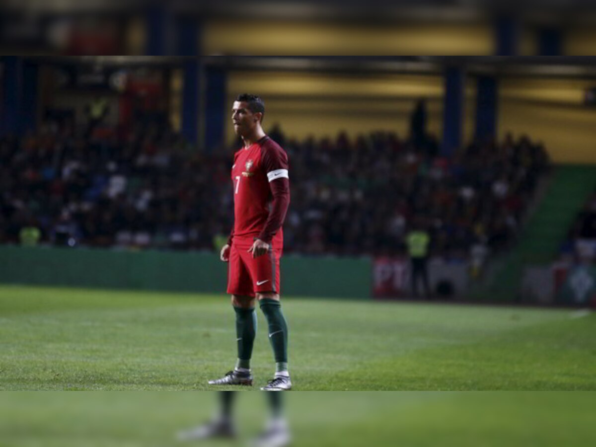Cristiano ronaldo missed a penalty vs Bulgaria ~ portugal 0-1 Bulgaria  animated gif