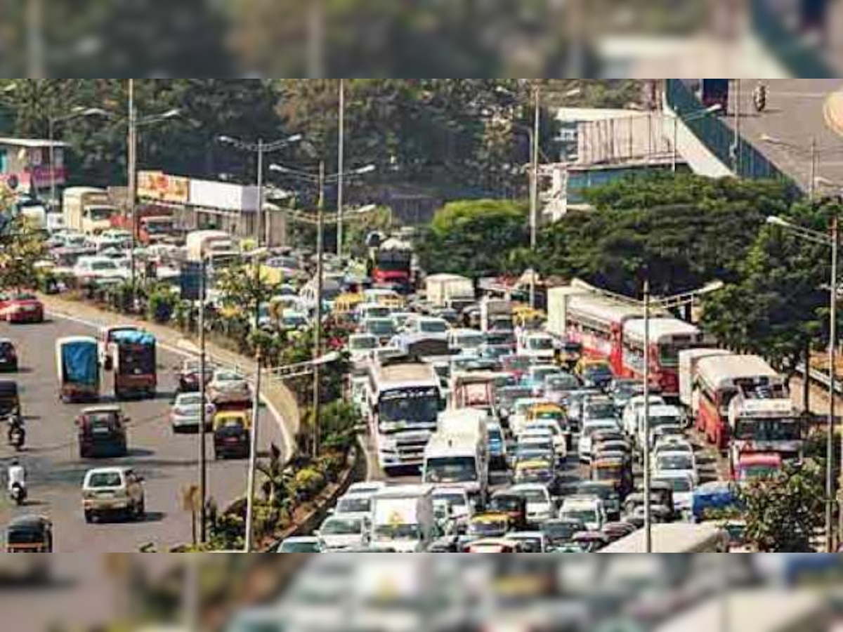 Bring tents, sleeping bags, toilet paper tweets Madhavan as Mumbai suffers traffic jam