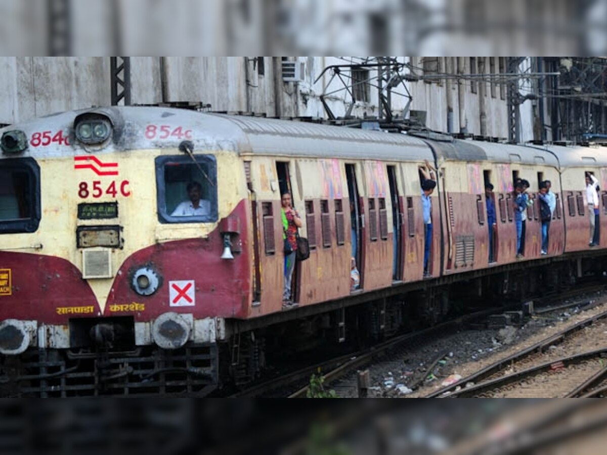 Mumbai: Harbour line likely to get first 12-coach service this week