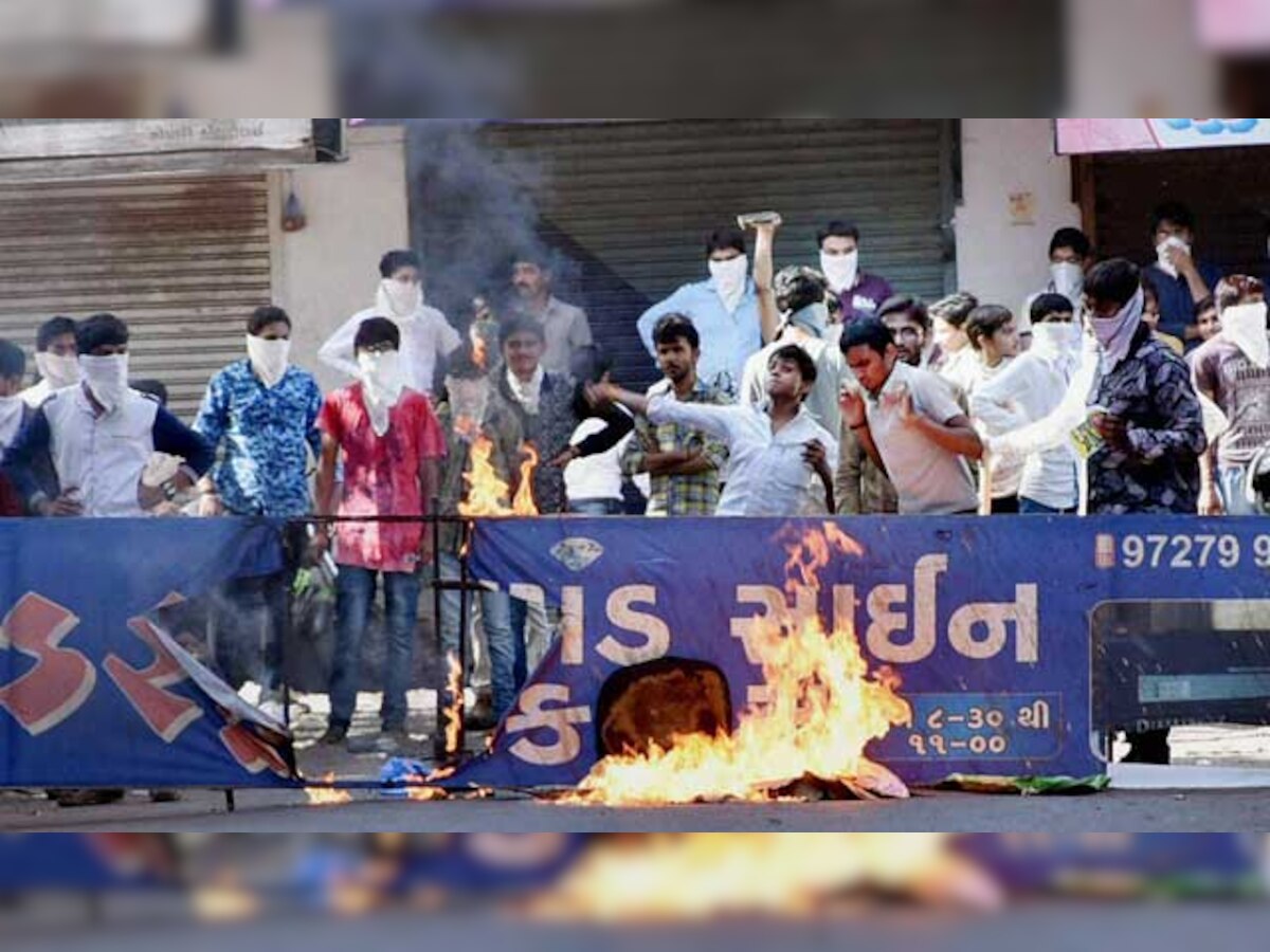 Patel agitation: Gujarat Home Minister Rajni Patel's property set on fire in Mehsana