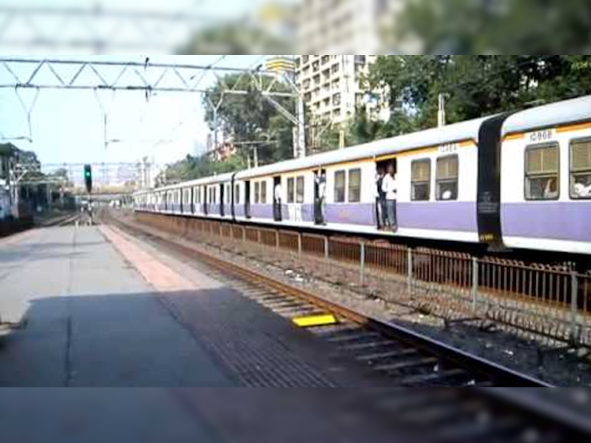 Now, a missed call will give you Western Railway's local train status