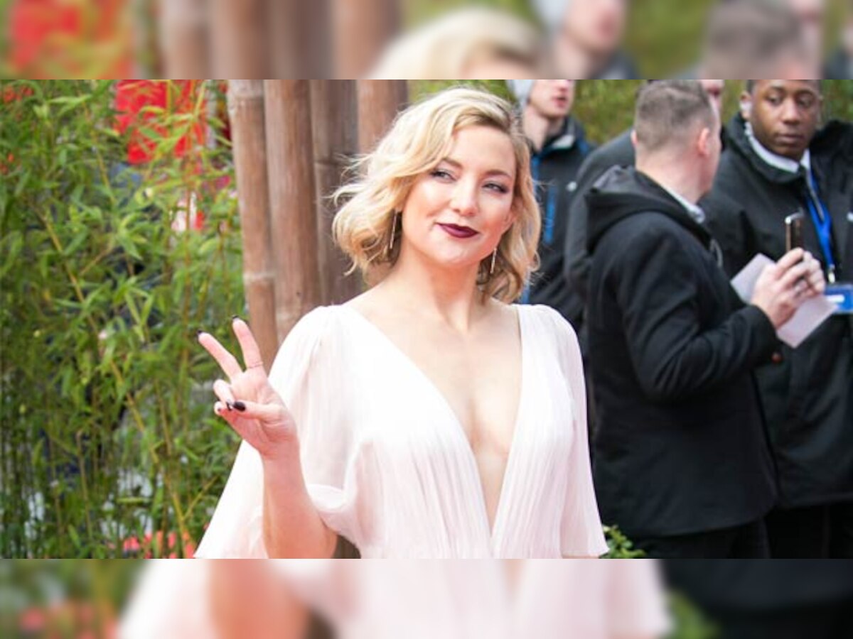 Kate Hudson has a 'weddingthemed' birthday party