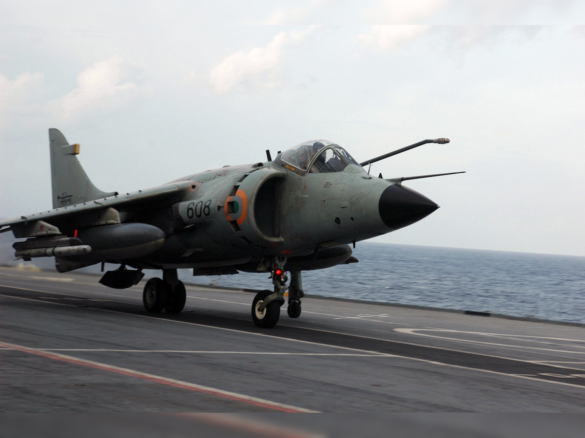 Unique jet fighter Sea Harriers flies for the final time