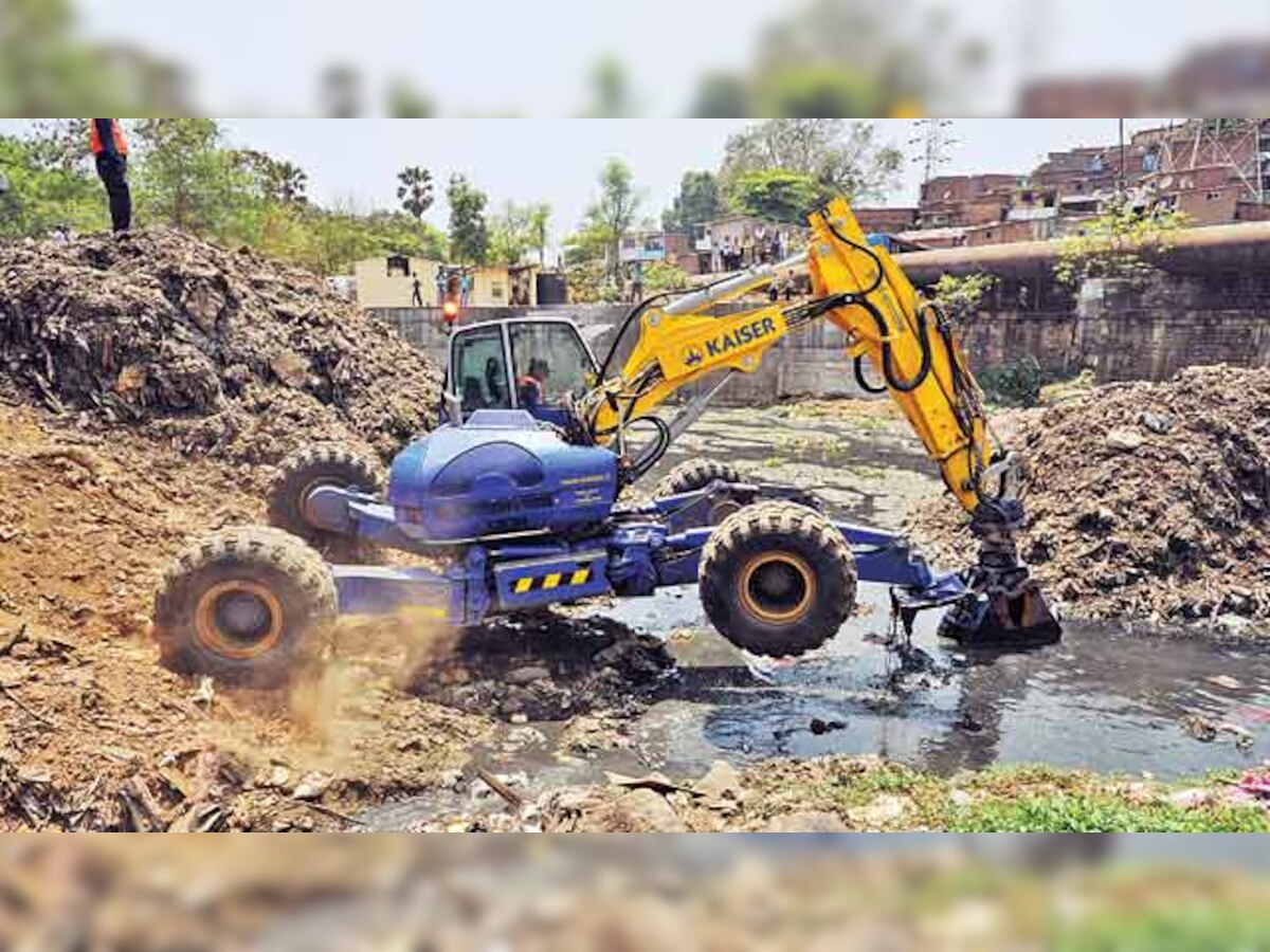 Stung by desilting scam & with eye on polls, Sena puts drain clean-up onus on BMC