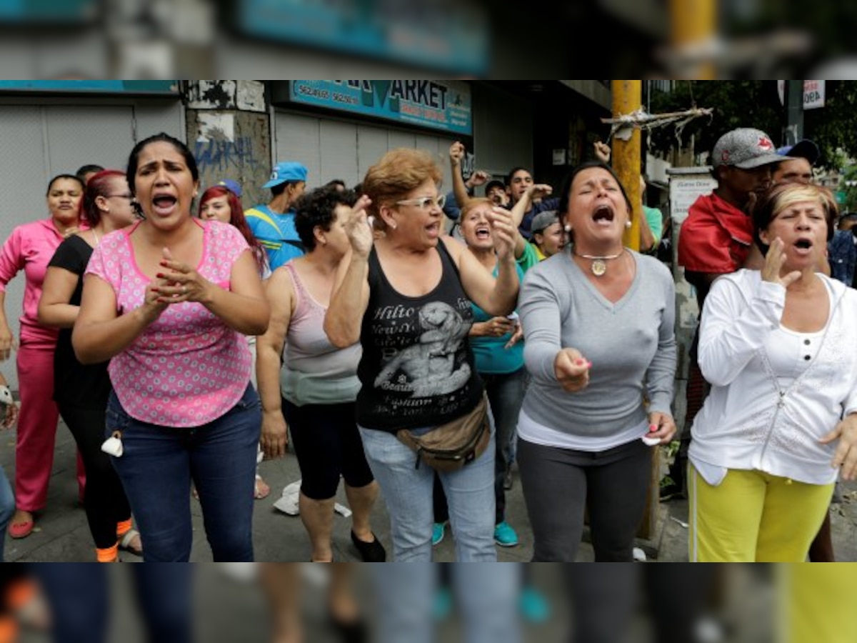 We want food!: Venezuelans cry at protest near presidency