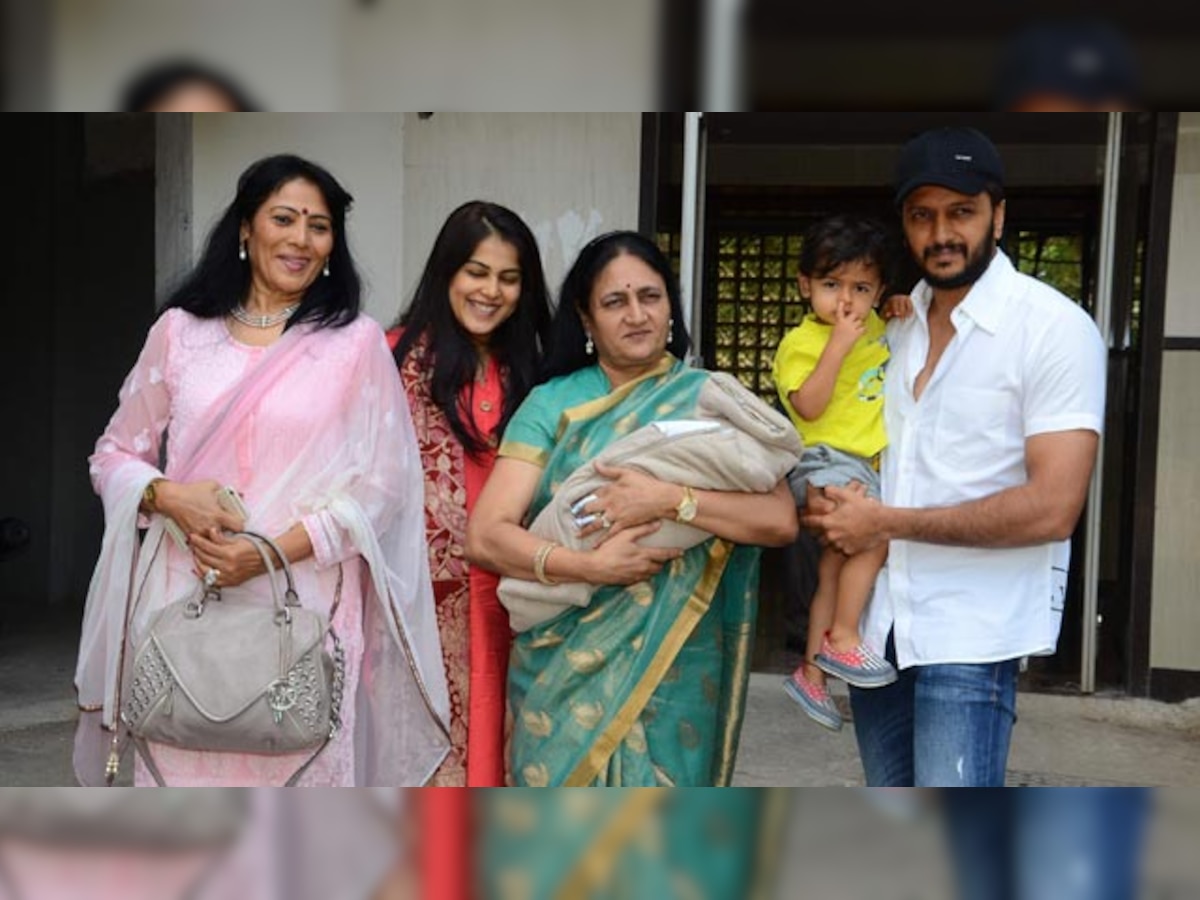 Genelia D'Souza and Riteish Deshmukh bring their tiny tot home