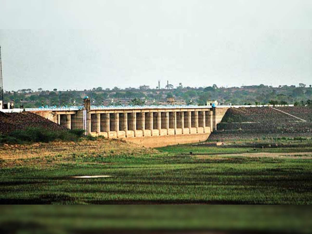 Maharashtra: Latur water train to continue as Manjara dam yet to get adequate rain