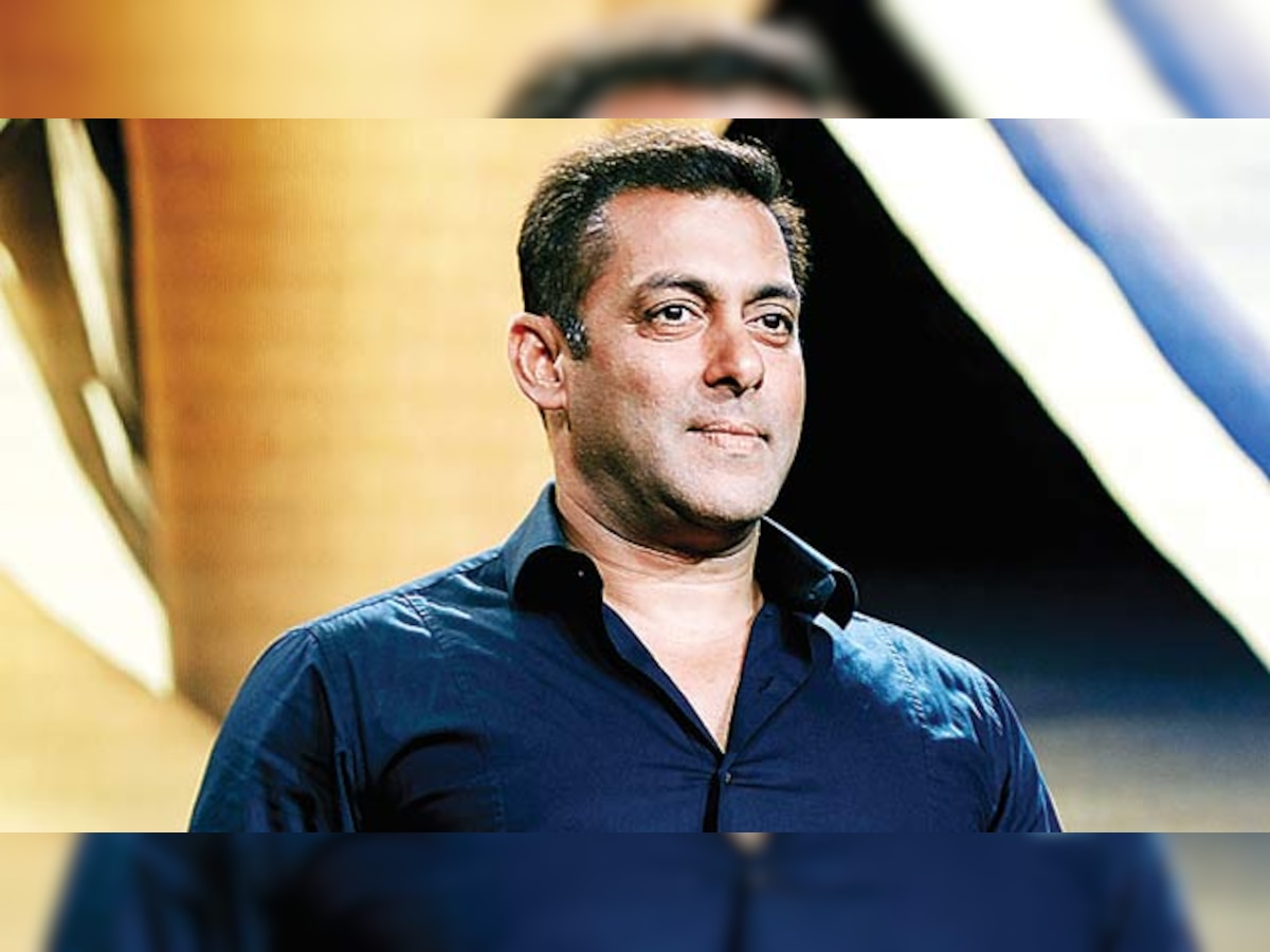 Salman on a Marathi show