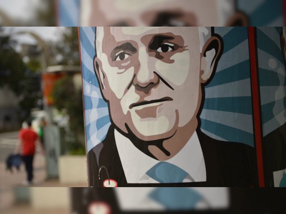 Australia: PM Malcolm Turnbull in reach of hollow election victory