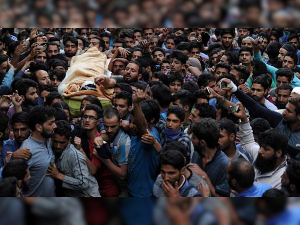 Jammu & Kashmir: Amid tense situation, thousands turn up for funeral of Hizbul's Wani  