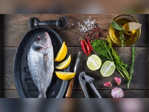 Fuelled by aquaculture, fish consumption reaches all time high: FAO