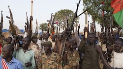 Renewed fighting erupts in South Sudan as fears of civil war mount
