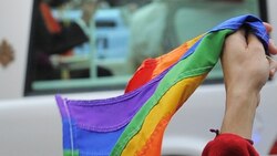 UK boarding schools to use gender-neutral pronoun 'zie' to address transgender children
