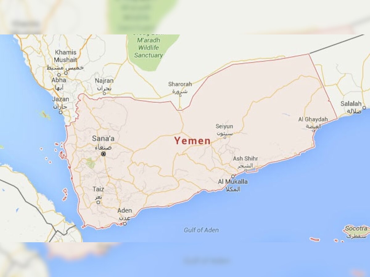 Suicide bombers hit Yemen government's Mukalla port