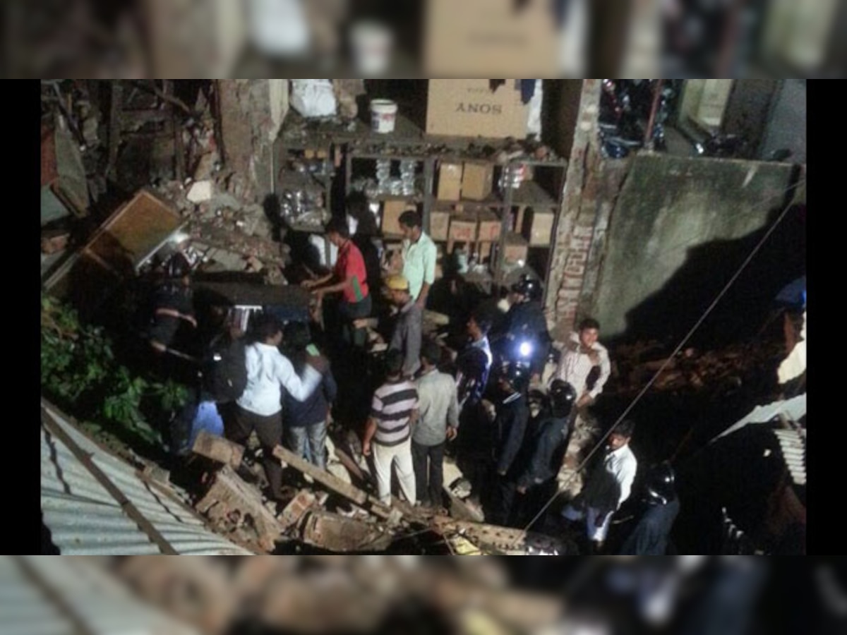 Mumbai: Portion of building collapses in Girgaon area, victims rescued