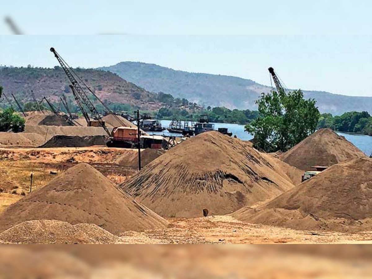 Sand mafia free-run abetted Mahad tragedy, say greens