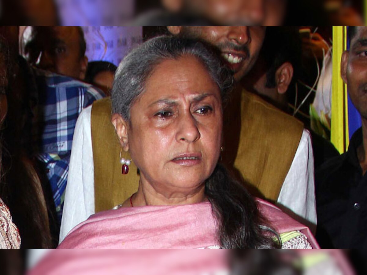 Jaya Bachchan blasts photographers for clicking her pictures!