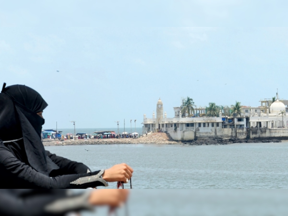 Haji Ali dargah verdict: Petitioners welcome removal of ban on women's entry, trust says HC shouldn't have interfered