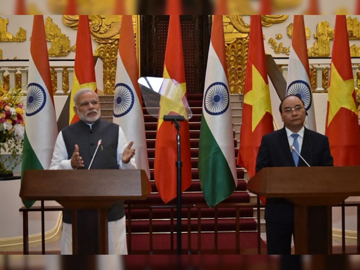 India & Vietnam sign 12 agreements; Modi offers US $500 Mn credit line for defence cooperation